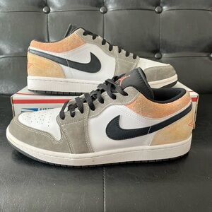 Jordan 1 Low SE Flight Club